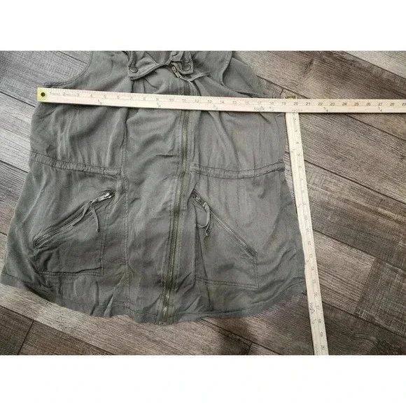 Maurices XL Cardigan Sleeveless zip Up Green Lightweight Zip Pockets - Picture 5 of 5